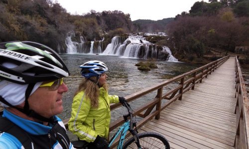 Božićno pedaliranje po ogrlicama Krke