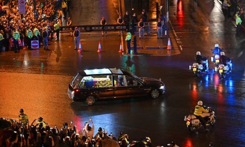 Kraljičin posljednji let preko interneta pratilo najviše ljudi ikad