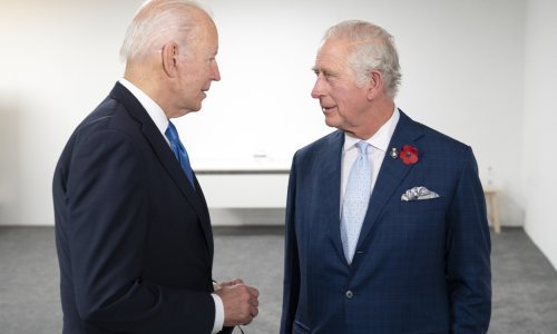 Kralj Charles III. telefonski razgovarao sa svjetskim državnicima -  Bidenom, Macronom i irskim predsjednikom Michaelom Higginsom