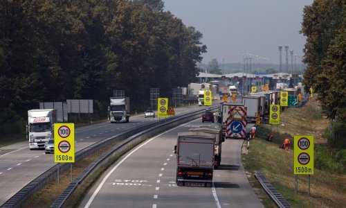 U pola godine Hrvatska s osam milijardi eura manjka u vanjskoj trgovini. Provjerili smo zašto se deficit skoro udvostručio