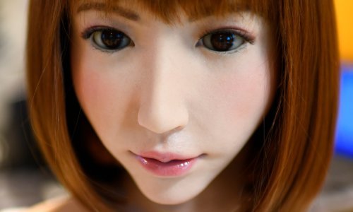 Delikatan zadatak: Znanstvenici pokušavaju naučiti robota kad se treba smijati