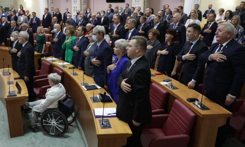 Budu li rasle plaće državnih službenika, povećat će se i primanja svih političara