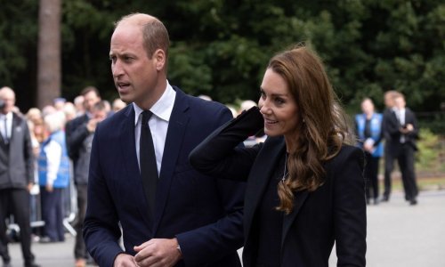 Počinje nova era za princa Williama i Kate Middleton: Prvi službeni izlazak kraljevskog para otkako nose nove titule dočekan je s oduševljenjem