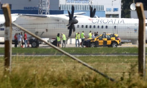 Avion Croatia Airlinesa na letu iz Dubrovnika za Zagreb pogodio grom. Nastala je panika...