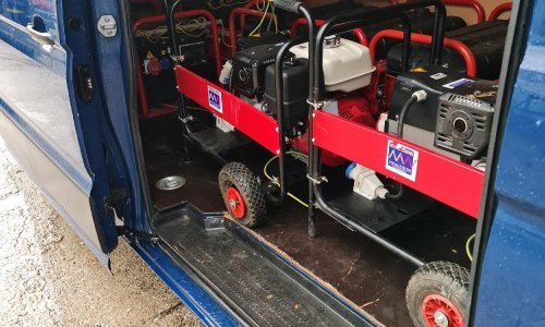 Ravnateljstvo civilne zaštite: U Čazmu poslani agregati, pokrivači za krovove i voda