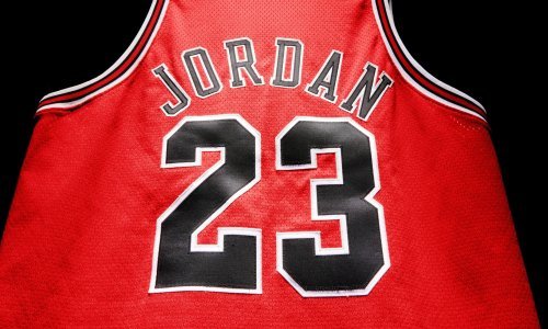 Jordan srušio Maradoninu Božju ruku. Je li moguće da netko za jedan dres izdvoji tolike milijune?