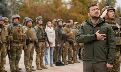 Zelenski: Deseci ukrajinskih zastava podignuti oko Hersona