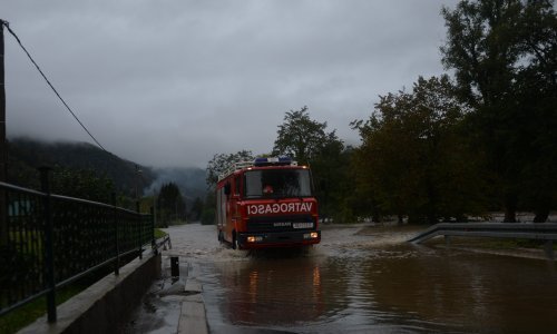 Izlila se Dobra kod Ogulina, promet po posebnoj regulaciji