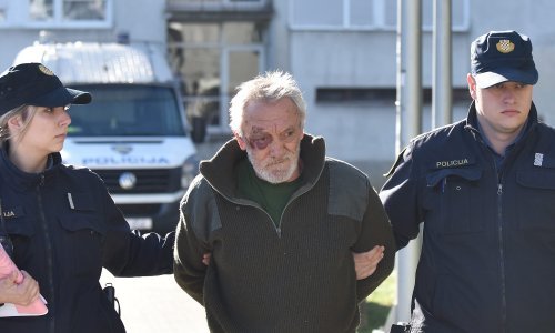 [FOTO] Priveden ubojica iz Lemić Brda: Šutke i pognute glave uveden je u karlovačku palaču pravde
