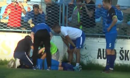 Dramatične scene u Opuzenu; mladi igrač udario glavom o zid i utakmica je prekinuta. Zamotane glave odvezen je u bolnicu...