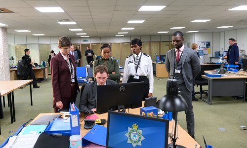 'Detektiv Grace' - nekonvencionalni detektiv i utrka s vremenom u fantastičnom krimiću