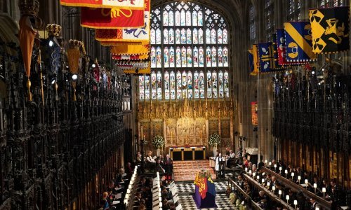 [FOTO] Lijes kraljice Elizabete stigao u Windsor, njezino posljednje počivalište