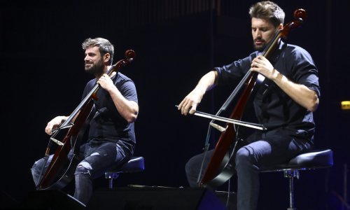 [FOTO] Na mjestu gdje je sve počelo: 2Cellos u Areni održali svoj posljednji koncert, pogledajte kakva je bila atmosfera