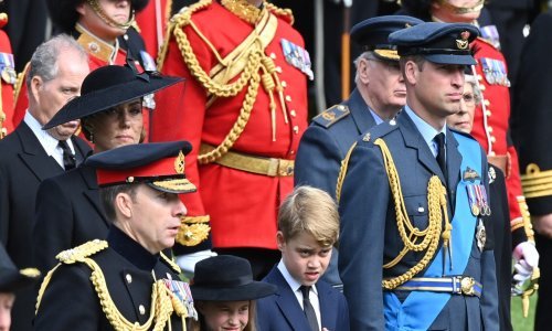 Princ William i Kate Middleton objavili emotivnu posvetu 'majci, baki i prabaki'
