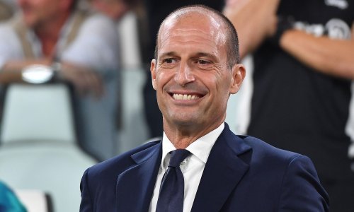 Juventus već dugo nije bio ovako loš, a Massimiliano Allegri se zadovoljno smješka; otkriveno je zašto neće dobiti otkaz...