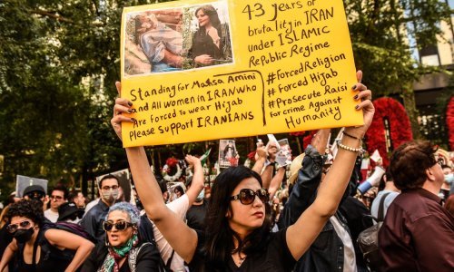 Nove rigorozne odluke Irana: Žene bez hidžaba identificirat će preko kamera i kazniti ih