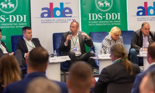 Liberalne stranke razgovaraju o zajedničkom bloku