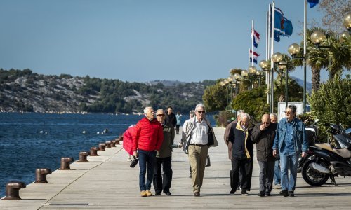 Sve nas je manje i sve smo stariji; što to znači za mirovine? 'Treba duže raditi, samo duži staž osigurava veće mirovine'