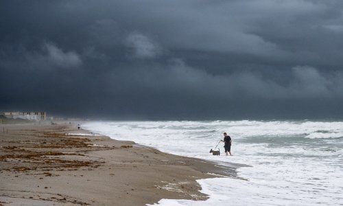 Uragan Ian ponovno ojačao, približava se Južnoj i Sjevernoj Karolin: Prijete poplave, odroni i tornada