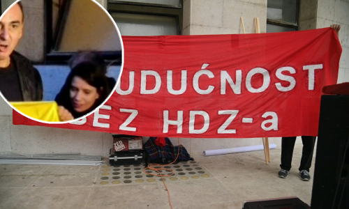 [VIDEO/FOTO] Incident na skupu ispred HDZ-a: Saborski zastupnik Kapulica upao na skup sa zastavom Ukrajine, a prosvjednici mu  vikali 'majmune'