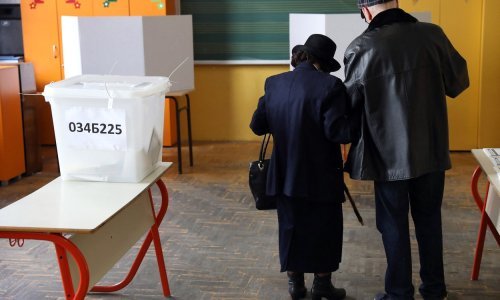 U BiH uhićeno pet osoba jer su na biralište donijeli 'gomilu' popunjenih glasačkih listića