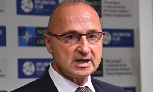 Grlić Radman: 'Milanović je bio Račanov batler i ulizica koji je govorio protiv Hrvata u BiH. On je blefer i politički je dezorijentiran'