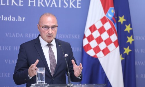 Grlić Radman: Schmidtova odluka uspjeh Plenkovićeve vlade, Milanović je pomogao Komšiću, a Izetbegoviću se vratio bumerang