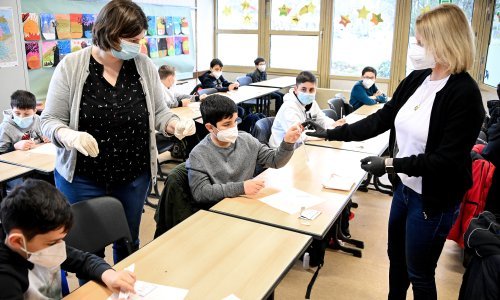 Učiteljica dobila koronu u školi, tuži državu za ozljedu na radu