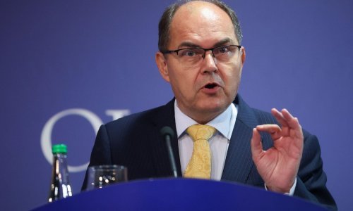 Schmidt odbacio kritike Bošnjaka, najavio nastavak rada unatoč pritiscima: 'I ubuduće ću donositi odluke važne za obične ljude'