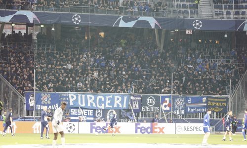 [FOTO] Iako su u manjini, Bad Blue Boysi apsolutni su 'gospodari' tribina stadiona u Salzburgu