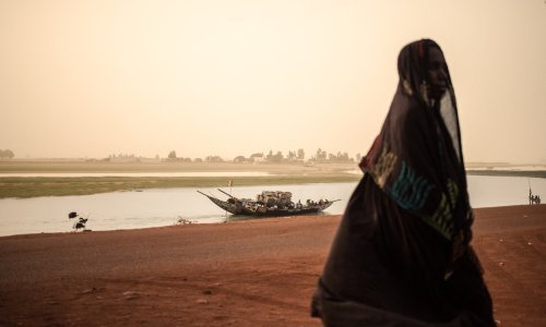Strašna tragedija: U Nigeriji 76 ljudi poginulo u prevrtanju prenatrpanog broda