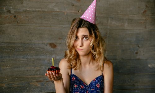 Rođendanski blues: Zašto smo tužni na svoj rođendan?