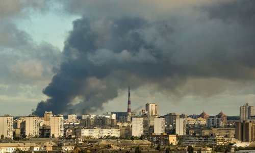 Zaharova prijeti: Postavljeni ciljevi u Ukrajini bit će postignuti; Biden obećao Zelenskom napredne sustave protuzračne obrane