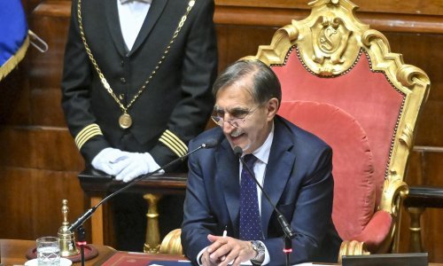 Novi predsjednik Senata ima Mussolinijevu bistu u dnevnom boravku