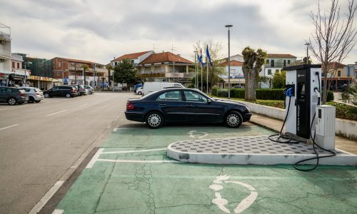 Prijelaz na električna vozila u Hrvatskoj 'šteka'; masovno se uvoze dizelaši