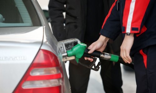 Stručnjak presudio isplati li se u automobile točiti skuplje gorivo