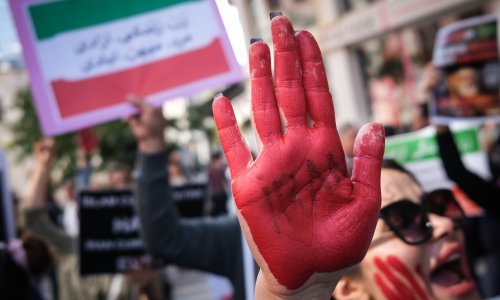 Iransko vodstvo pokušava nacionalne prosvjede preusmjeriti na Kurde