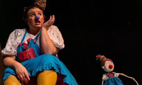 Premijerno izvedena predstava 'LiLa' o maloj klaunesi koja mijenja boju nosa