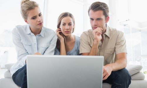 Šef kuhinje, zubar, medicinska sestra... Izdvojili smo zanimljive oglase za posao