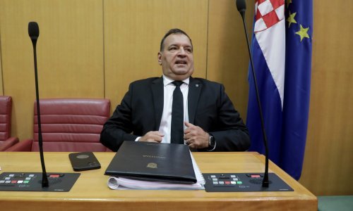 Beroš: Pada broj novozaraženih, trošak epidemije gotovo 6 milijardi kuna