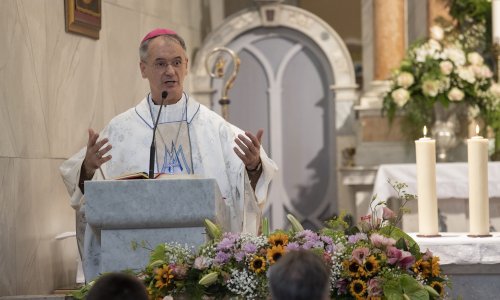 Mons. Kutleša: Zadaća je biskupa i Crkve usmjeravati ljude prema drugom svijetu