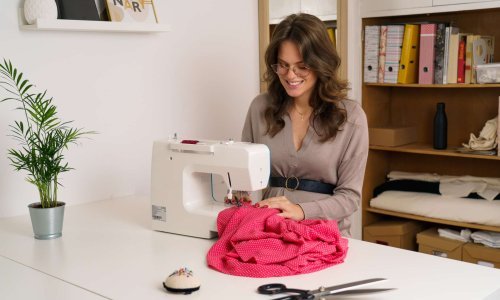 Kako strast pretvoriti u posao uz pomoć šivaće mašine zna mlada kreativka Dora