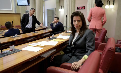 Piletić branio Zakon o radu, Peović mu poručila: 'Zavjetovali ste se zaštitniku radnika Svetom Josipu, a ovaj zakon ne štiti radnike'