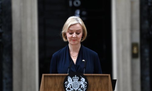 [VIDEO] Najkraći mandat u povijesti: Liz Truss podnijela ostavku u stranci i odlazi s mjesta britanske premijerke!