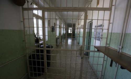 Liječnik koji je napao medicinsku sestru i teško je ozlijedio zadržan u pritvoru