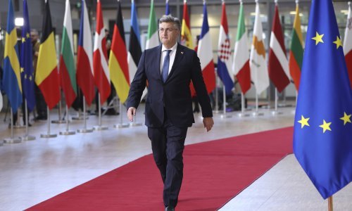 [VIDEO] Plenković o Milanoviću i obuci Ukrajinaca: 'Nepismeni jataci. Ajde, ekipa, blokirajte pa da vidimo'