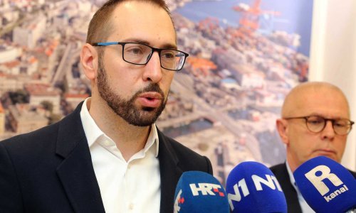 Tomašević zapošljava dvostruko više ljudi od planiranog