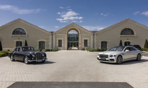 [FOTO] Bentley slavi prošlost s dva grand touring modela: S1 Continental Flying Spur i Flying Spur Hybrid Odyssean Edition