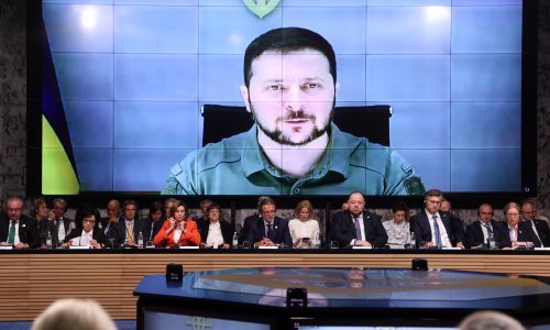 [FOTO/VIDEO] Zelenski na samitu Krimske platforme: 'Ukrajinska zastava ponovno će se vijoriti na Krimu, Krim će biti oslobođen i tada će svijet osjetiti da je rat završio'