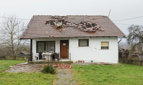 Kuća vam je oštećena u potresu? Država nudi izdašne bespovratne potpore za solare, fasadu i PVC stolariju, još dva dana do početka prijava